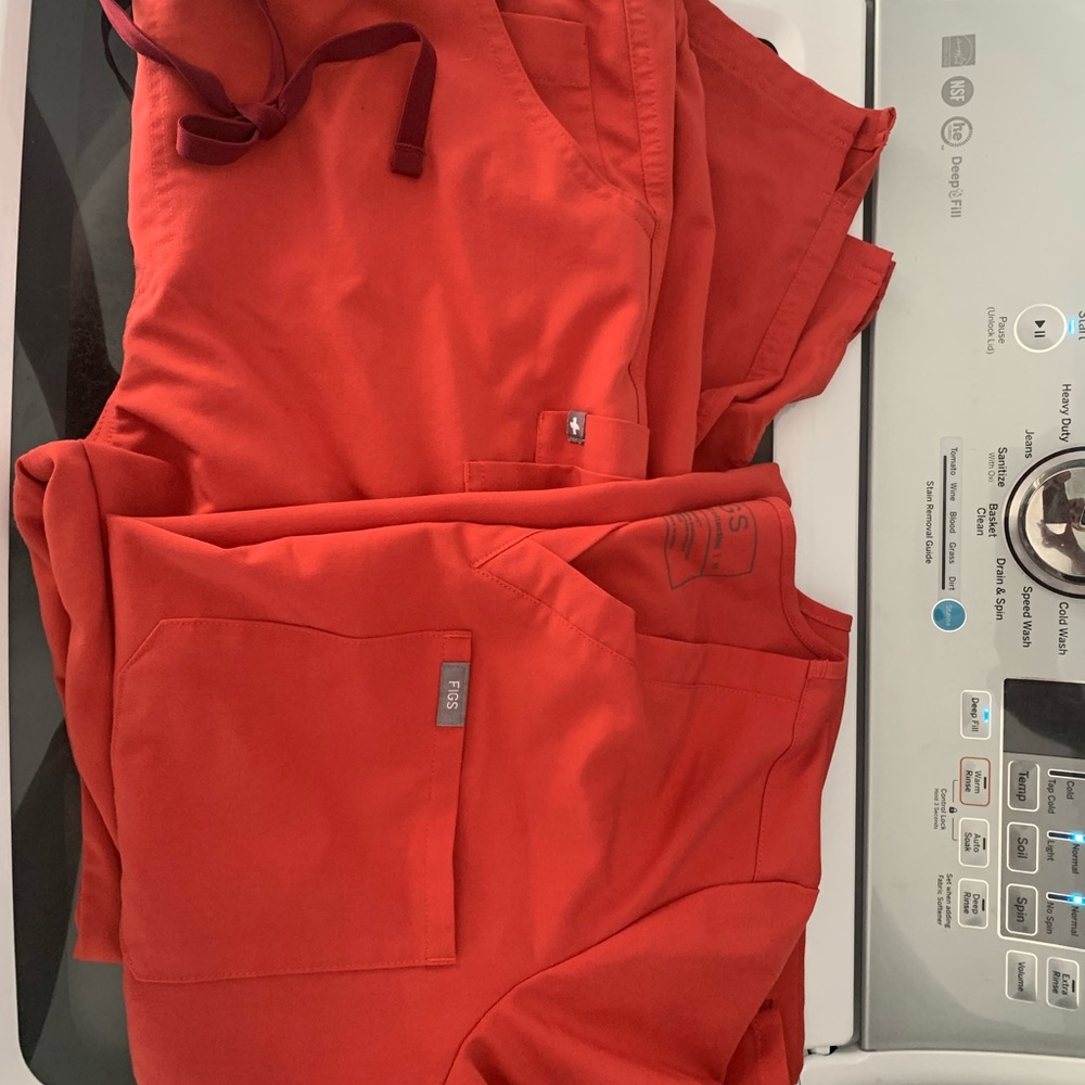 Womens Figs Scrub Set Size M in Clay